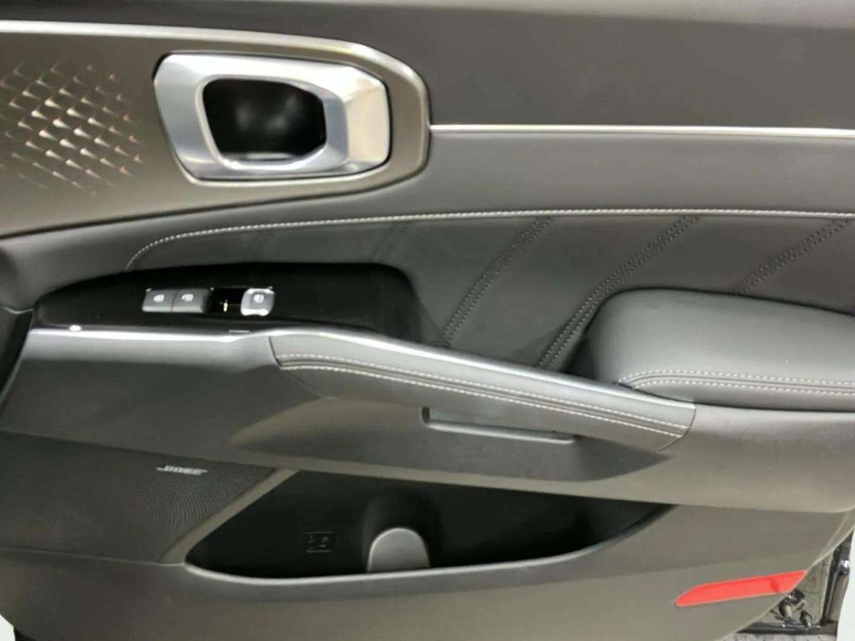 kia-sorento-2024-hibrido-a-gasolina-1598cc
