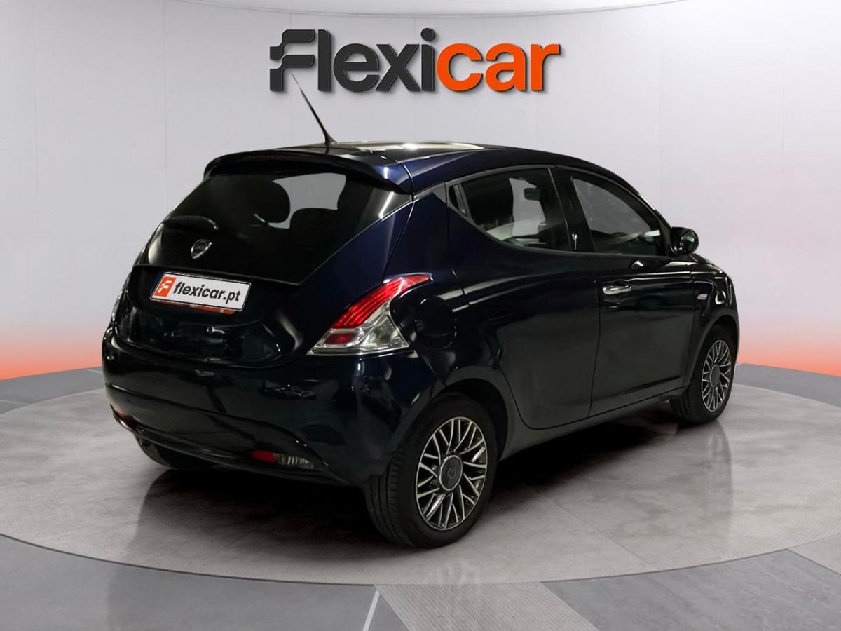 lancia-ypsilon-2016-gasolina-1242cc