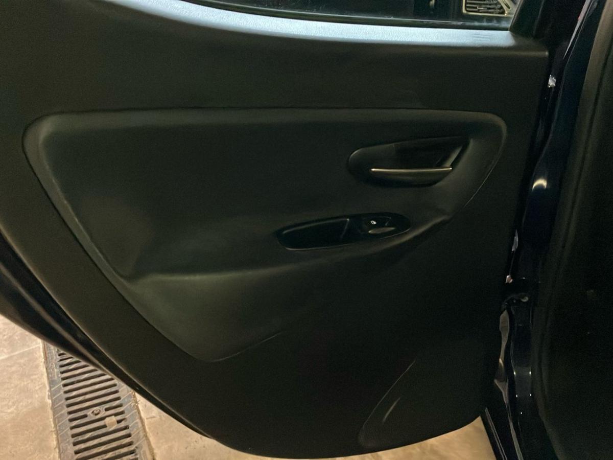 lancia-ypsilon-2016-gasolina-1242cc