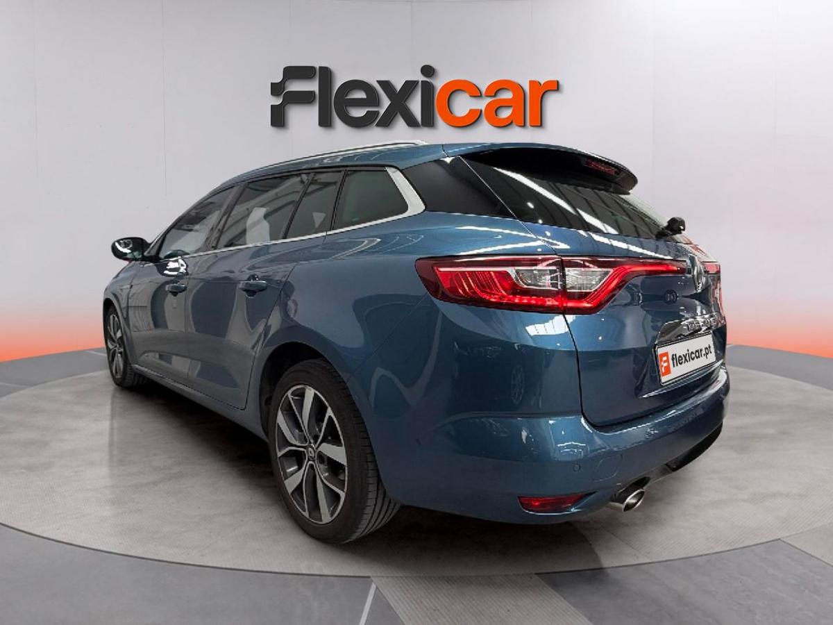 renault-megane-sport-tourer-2016-diesel-1598cc