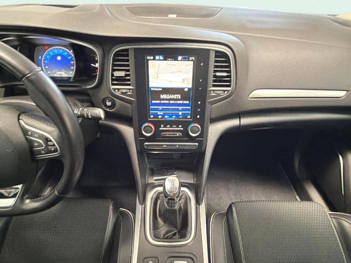 renault-megane-sport-tourer-2016-diesel-1598cc