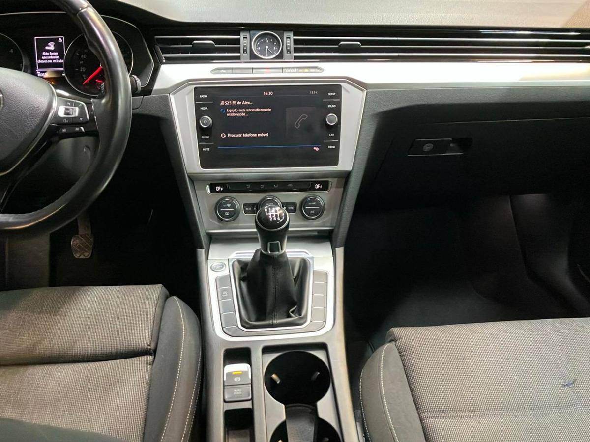 volkswagen-passat-2017-diesel-1598cc