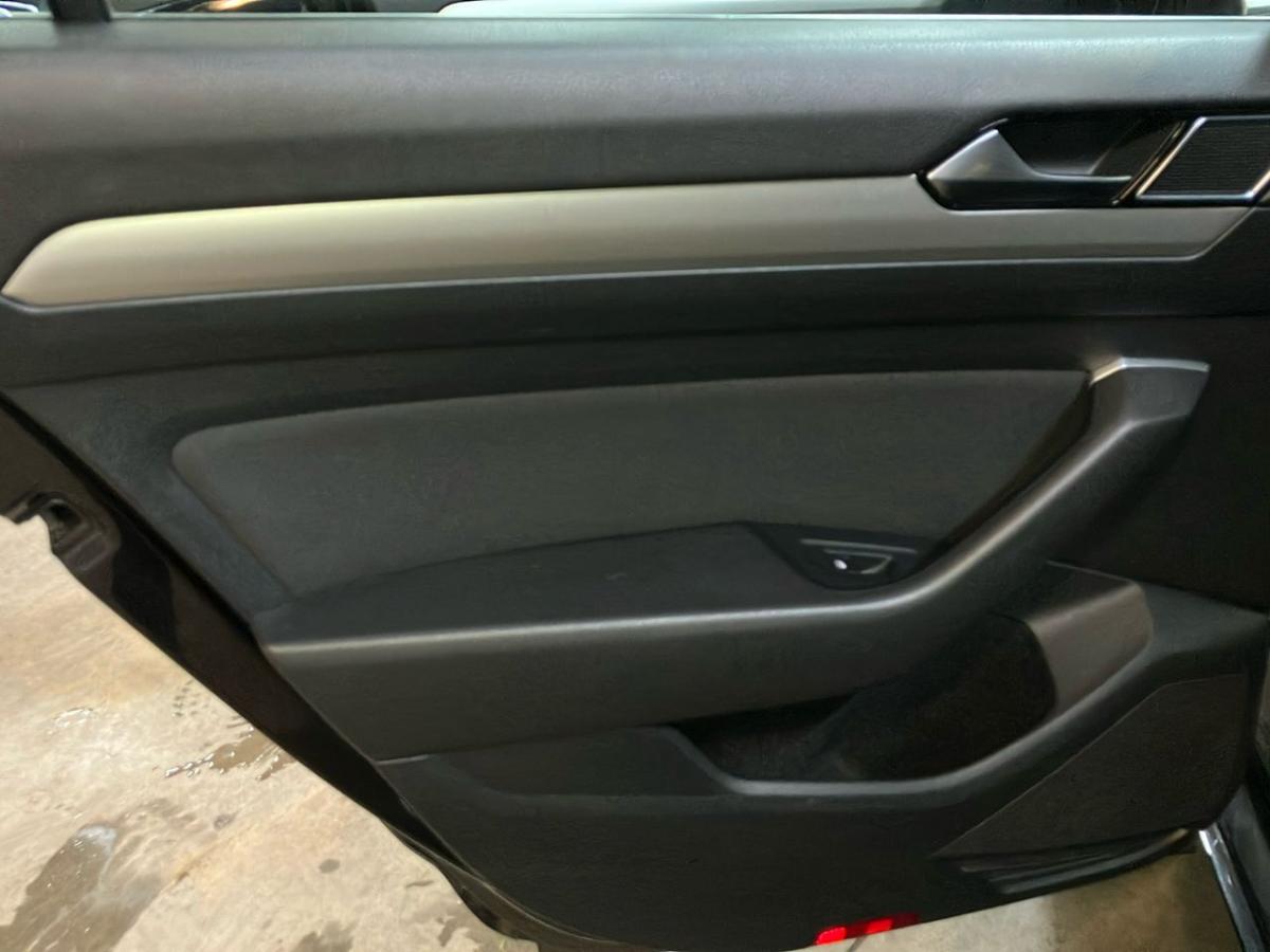 volkswagen-passat-2017-diesel-1598cc