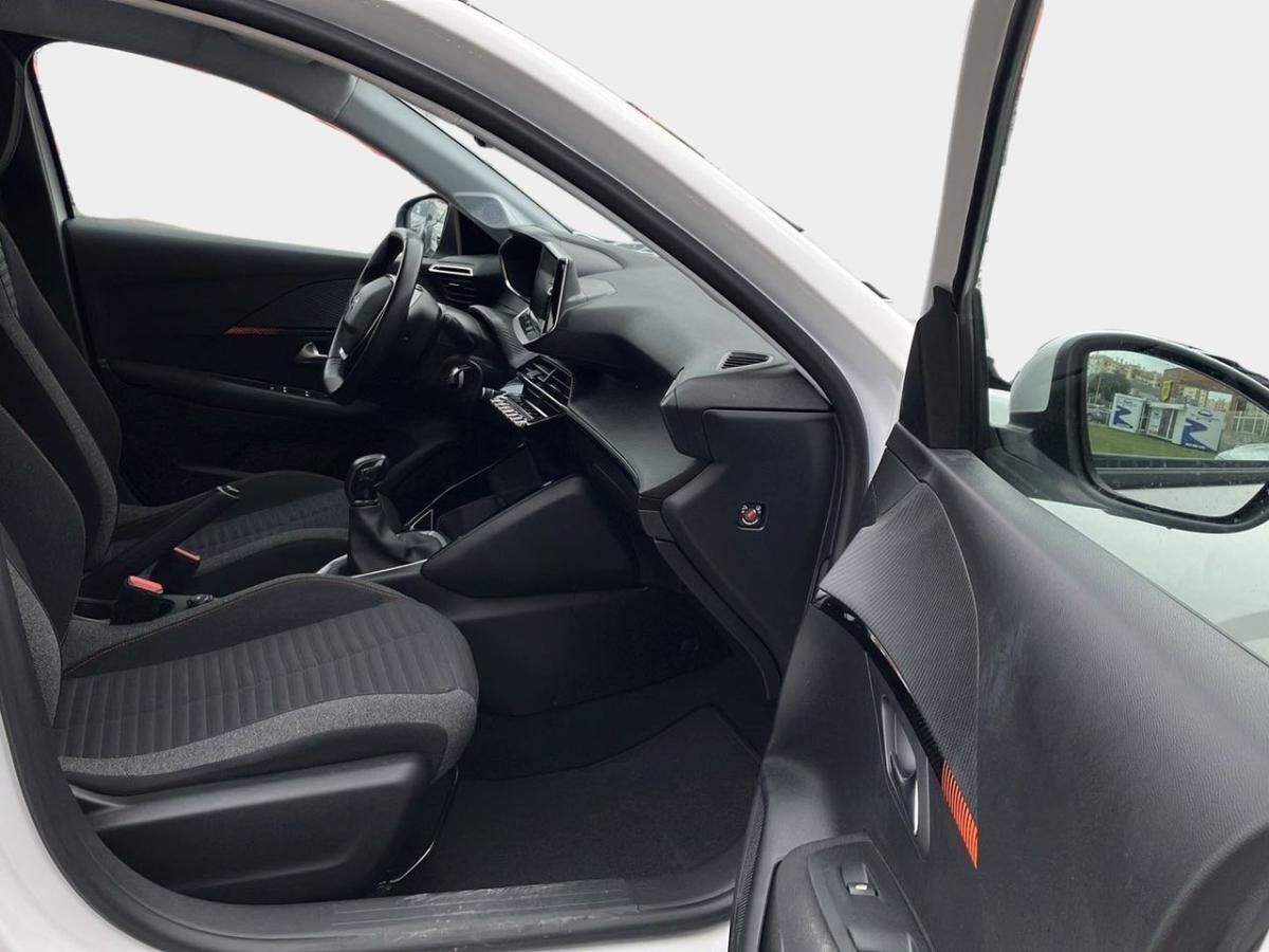 peugeot-208-2021-gasolina-1199cc
