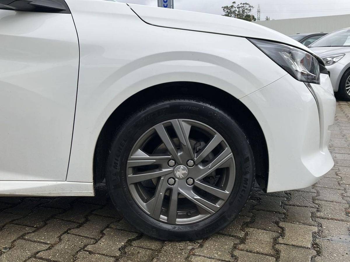 peugeot-208-2021-gasolina-1199cc