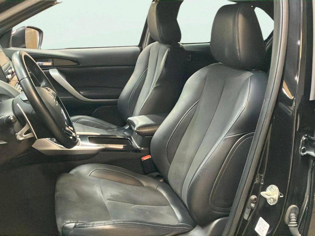 mitsubishi-eclipse-cross-2022-hibrido-a-gasolina-2360cc