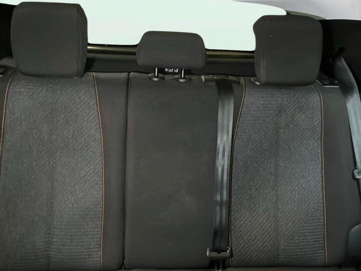 peugeot-208-2025-hibrido-a-gasolina-1199cc