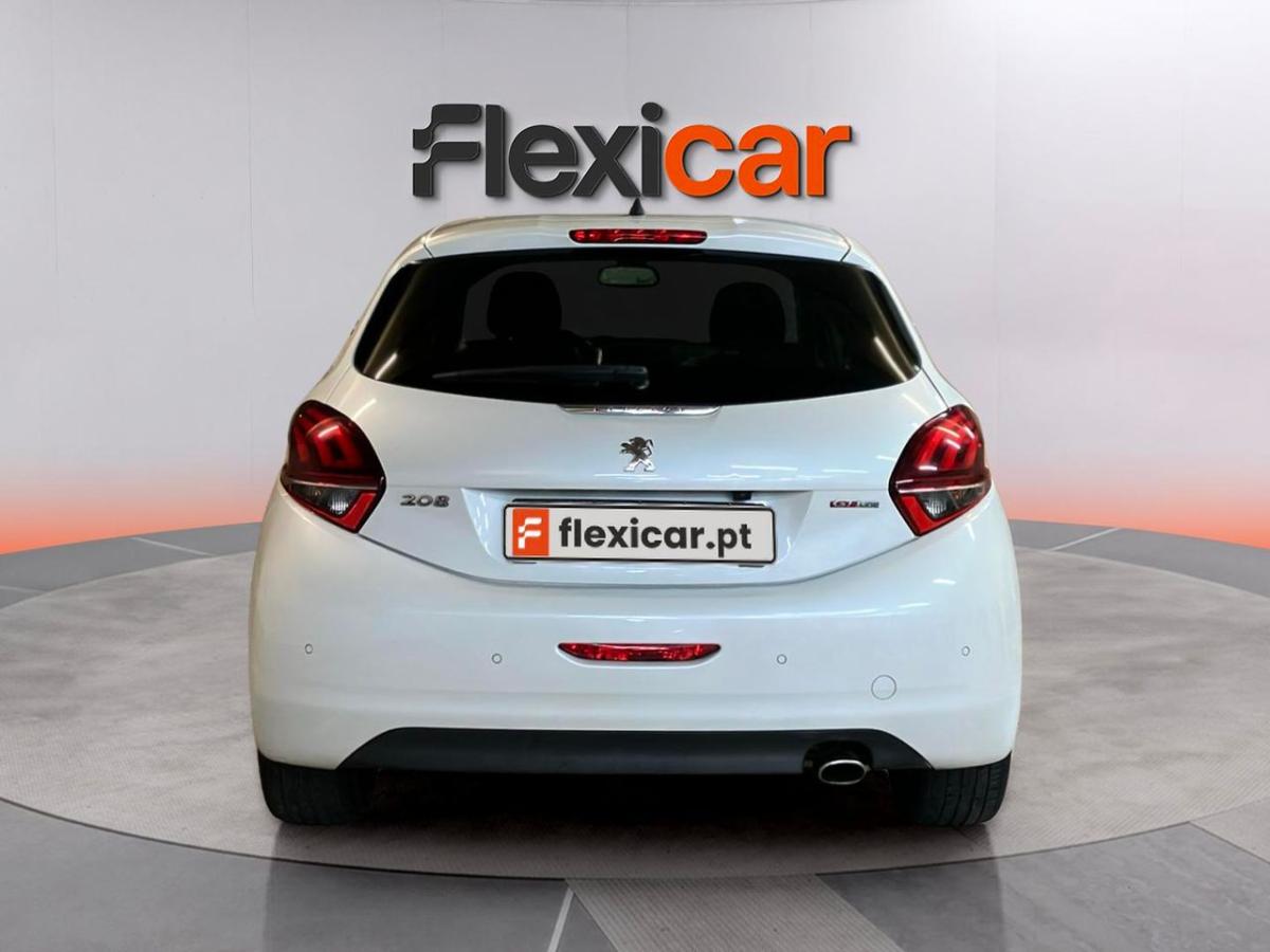 peugeot-208-2016-gasolina-1199cc