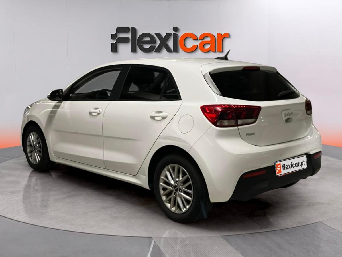 kia-rio-2022-gasolina-998cc