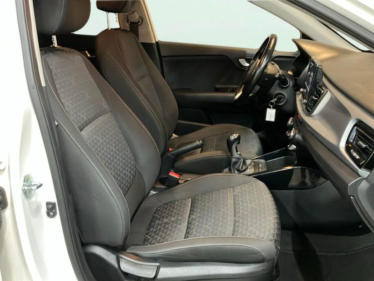 kia-rio-2022-gasolina-998cc