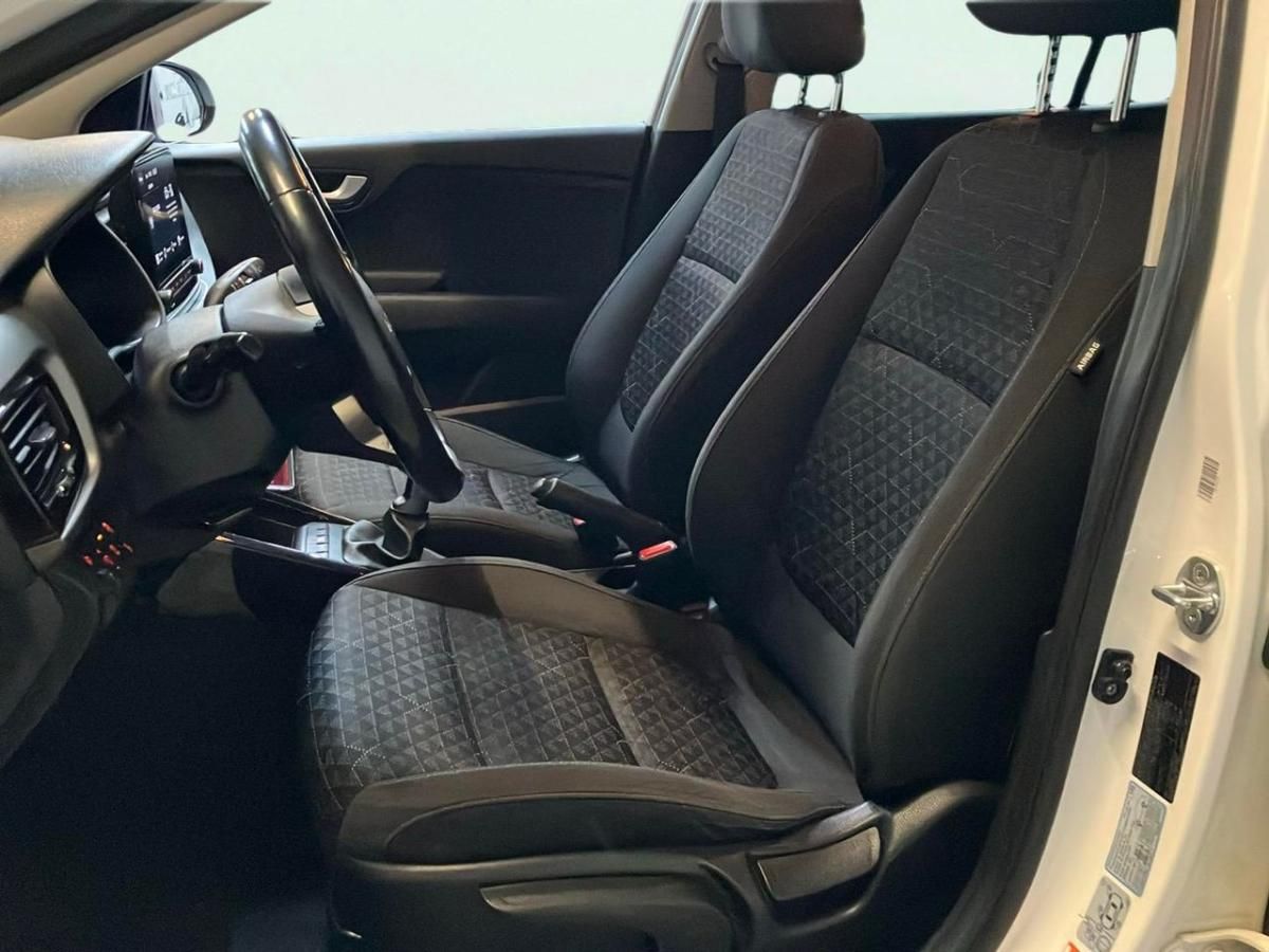 kia-rio-2022-gasolina-998cc