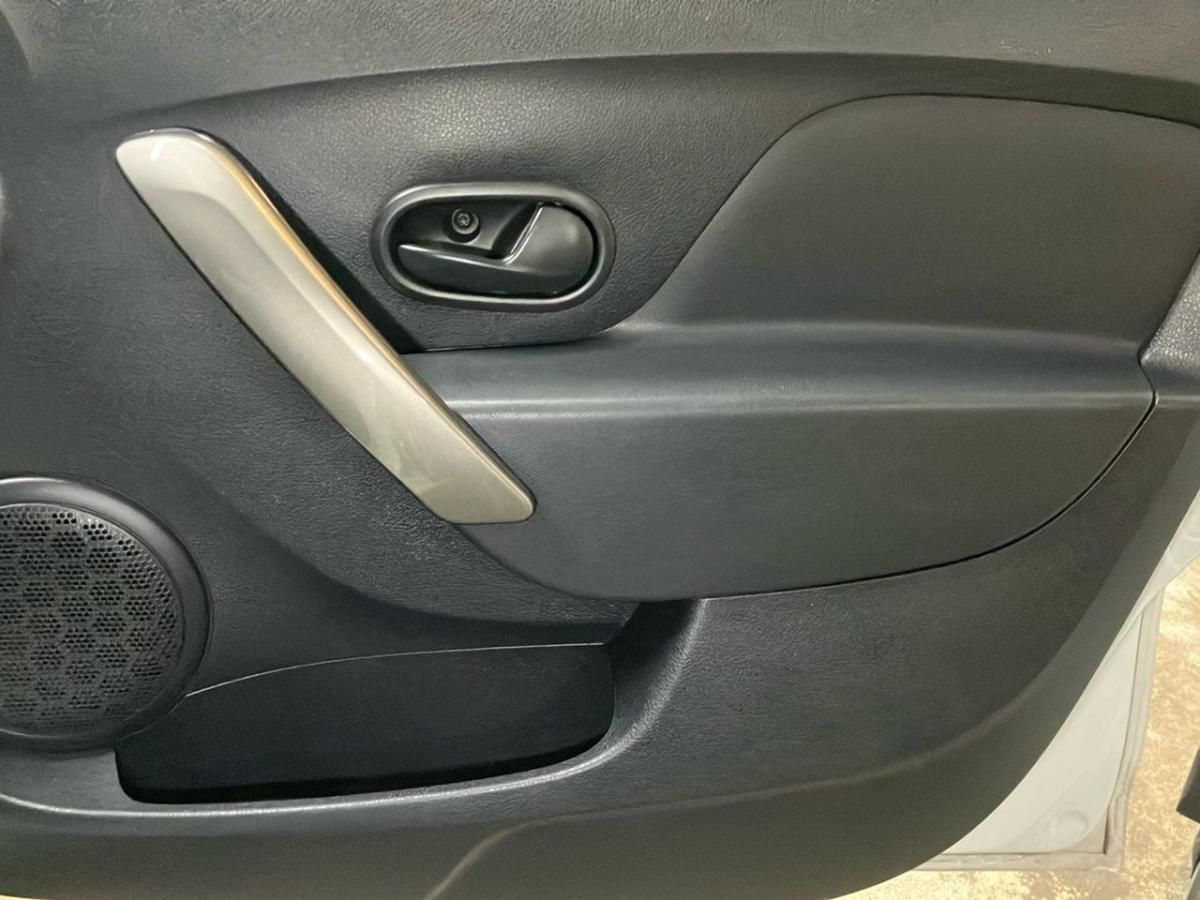 dacia-sandero-2016-gasolina-898cc
