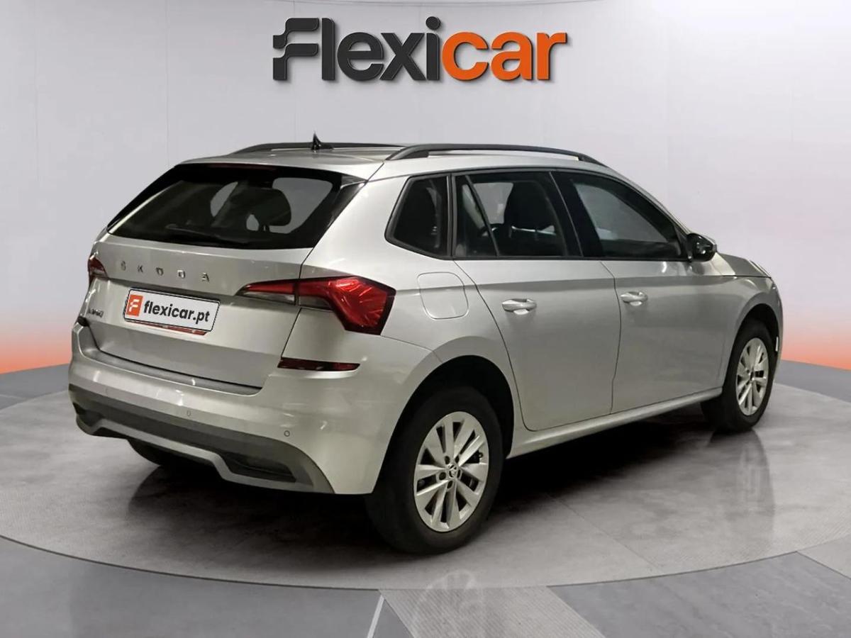 skoda-kamiq-2023-gasolina-999cc