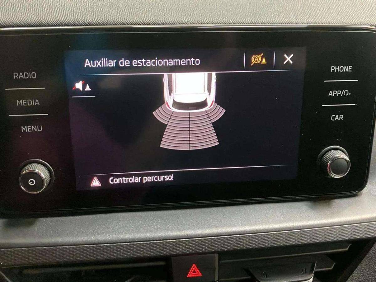 skoda-kamiq-2023-gasolina-999cc