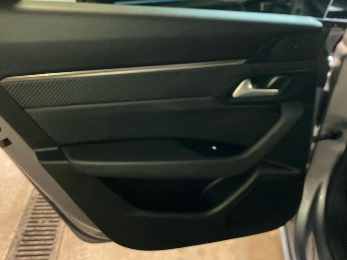 peugeot-508-2022-gasolina-1199cc