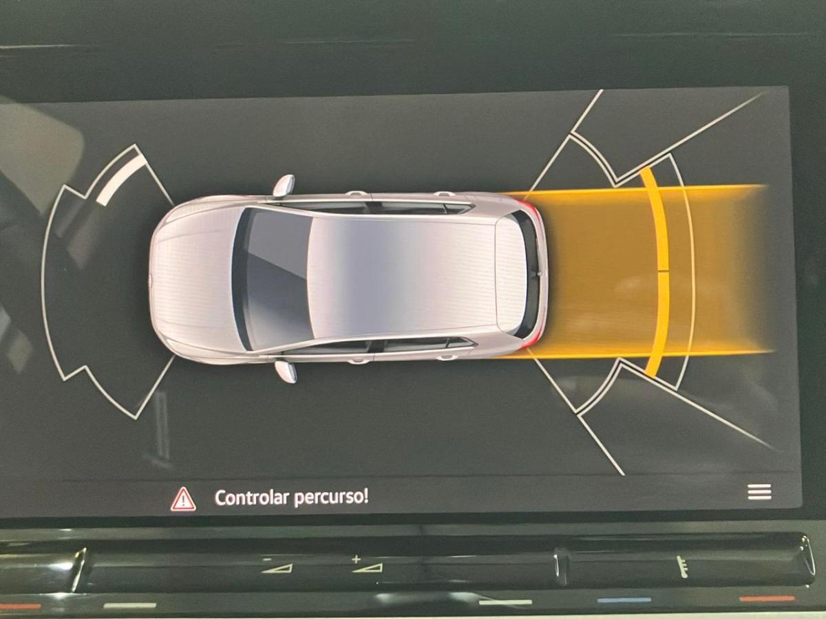 volkswagen-golf-2023-gasolina-999cc