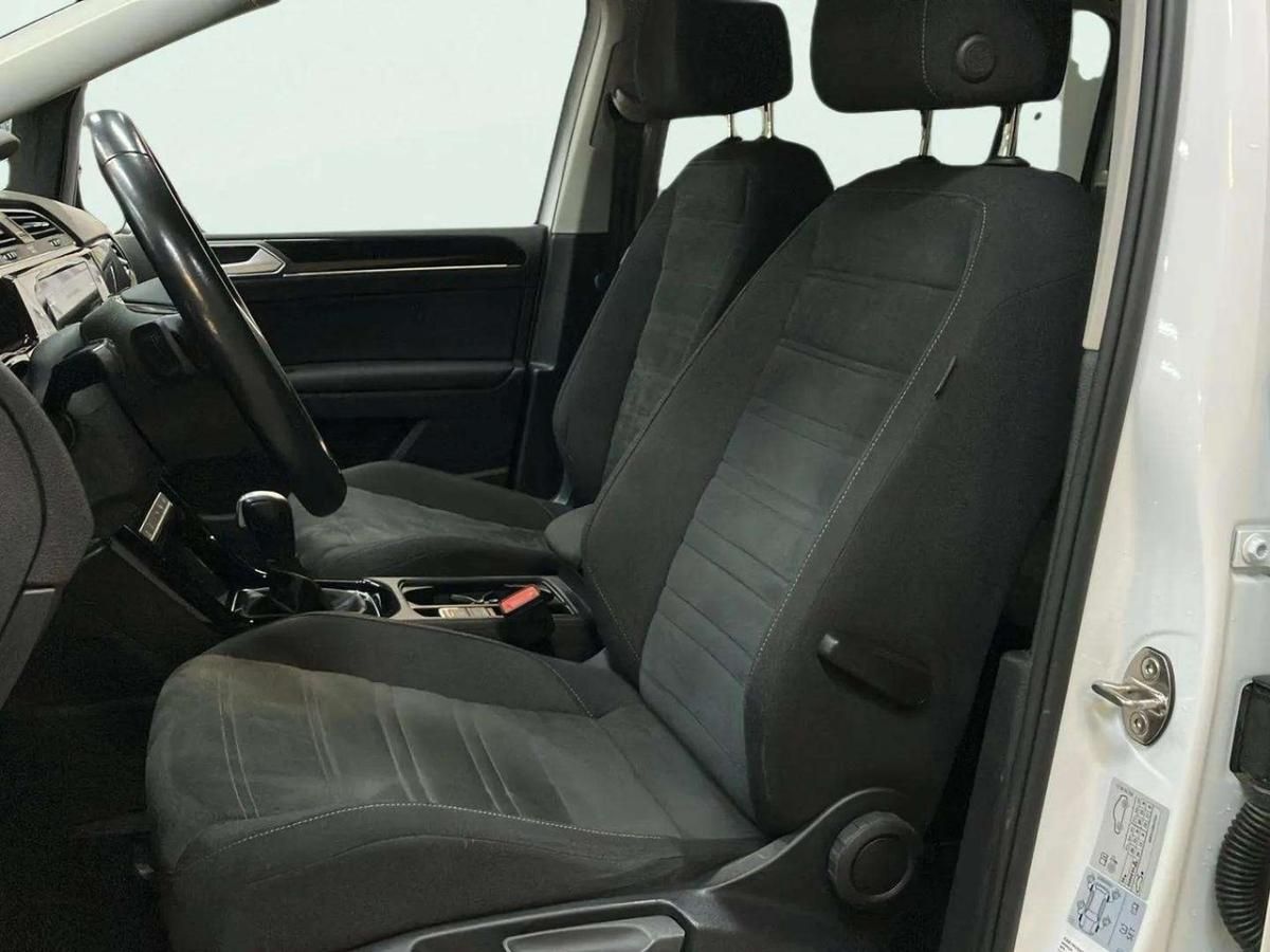 volkswagen-touran-2022-gasolina-1498cc