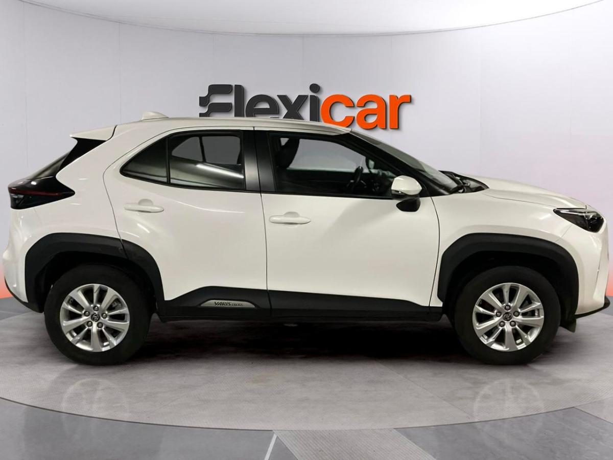 toyota-yaris-cross-2022-hibrido-a-gasolina-1490cc