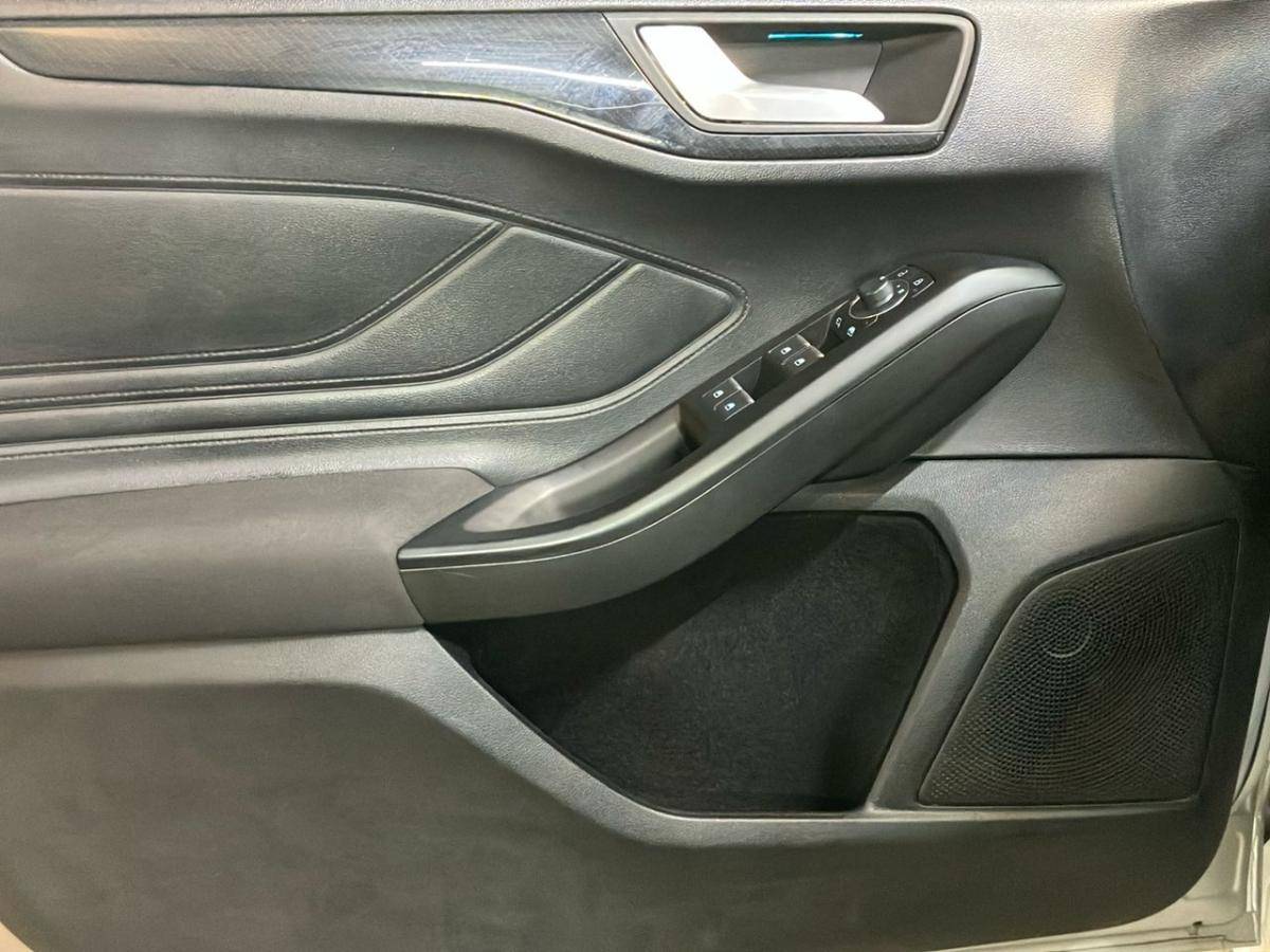 ford-focus-2023-gasolina-998cc
