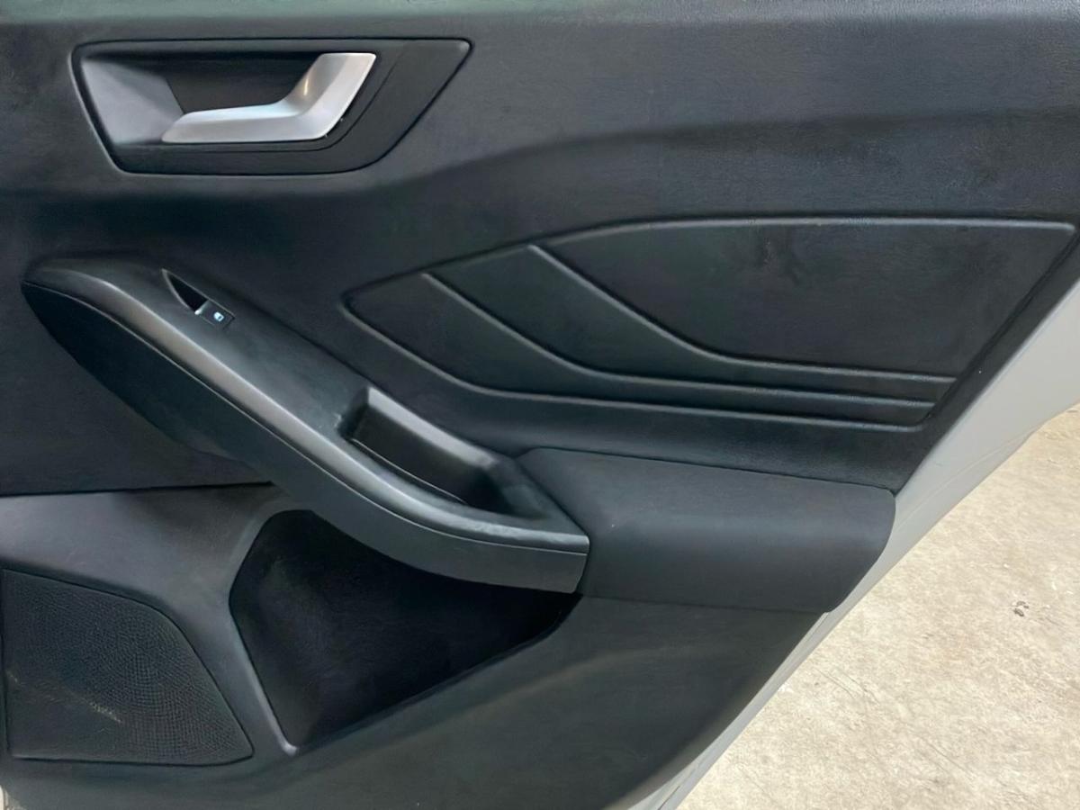 ford-focus-2023-gasolina-998cc