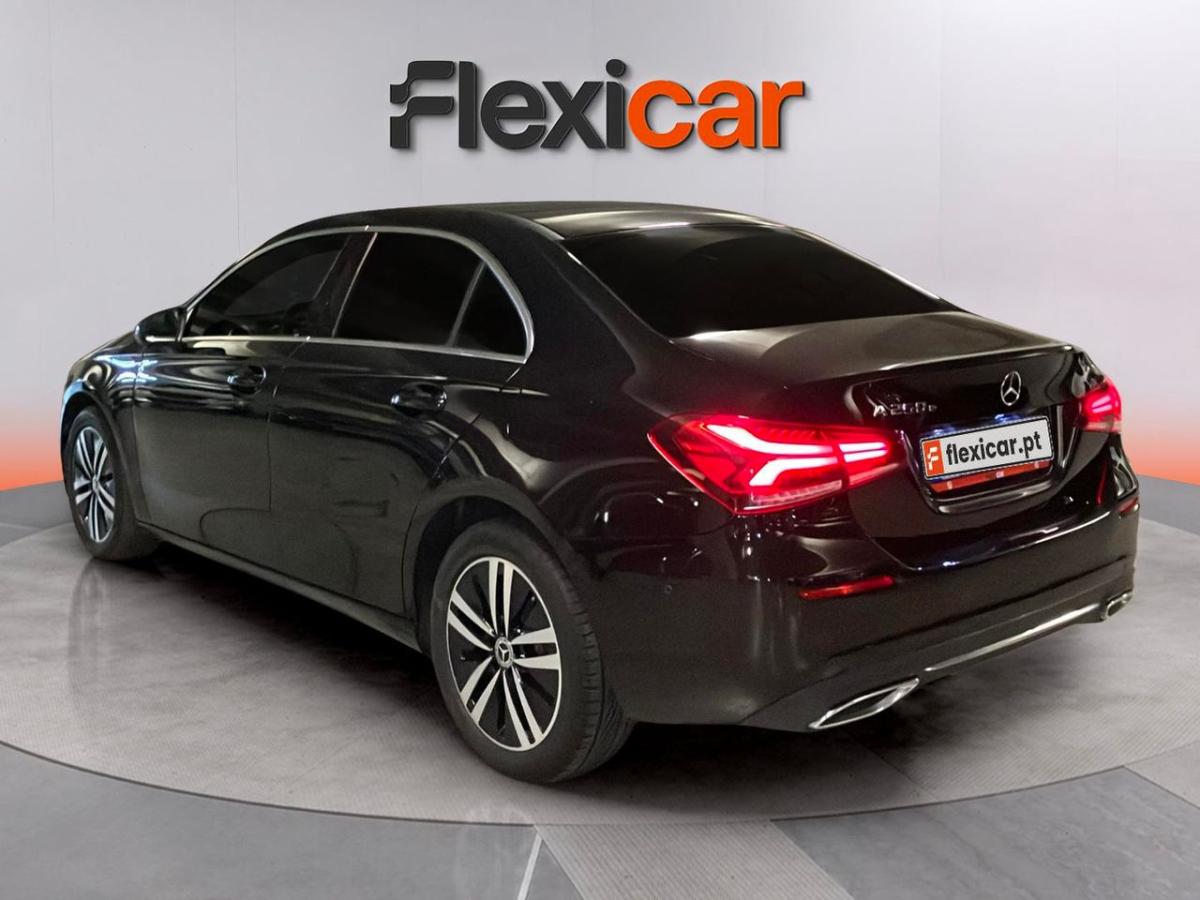 mercedes-benz-classe-a-2022-hibrido-a-gasolina-1332cc