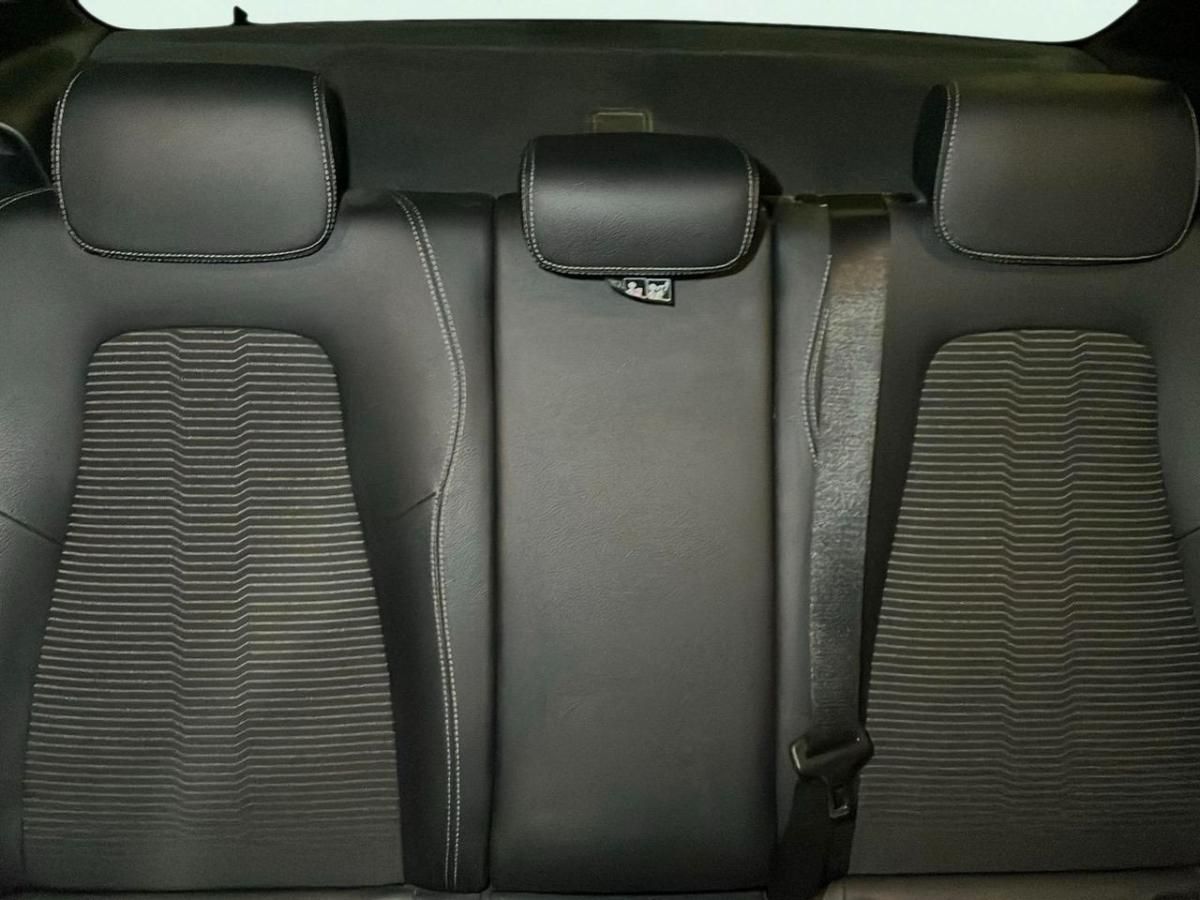mercedes-benz-classe-a-2022-hibrido-a-gasolina-1332cc