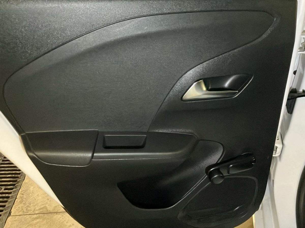 opel-corsa-2023-diesel-1499cc