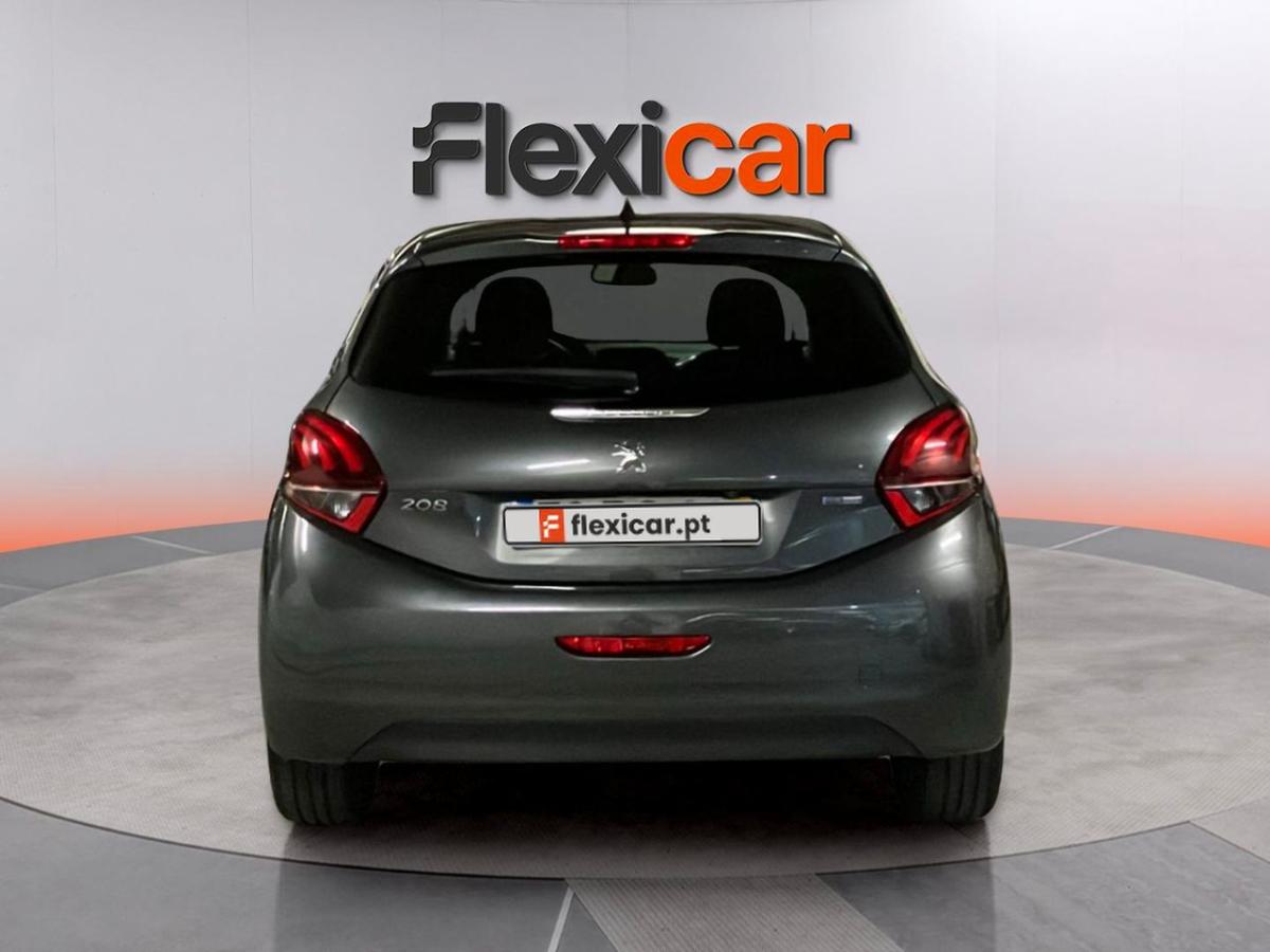 peugeot-208-2016-gasolina-1199cc