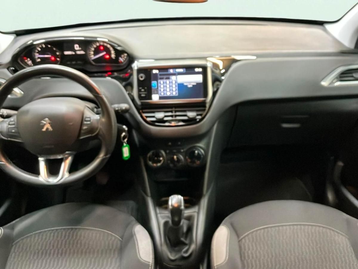 peugeot-208-2016-gasolina-1199cc