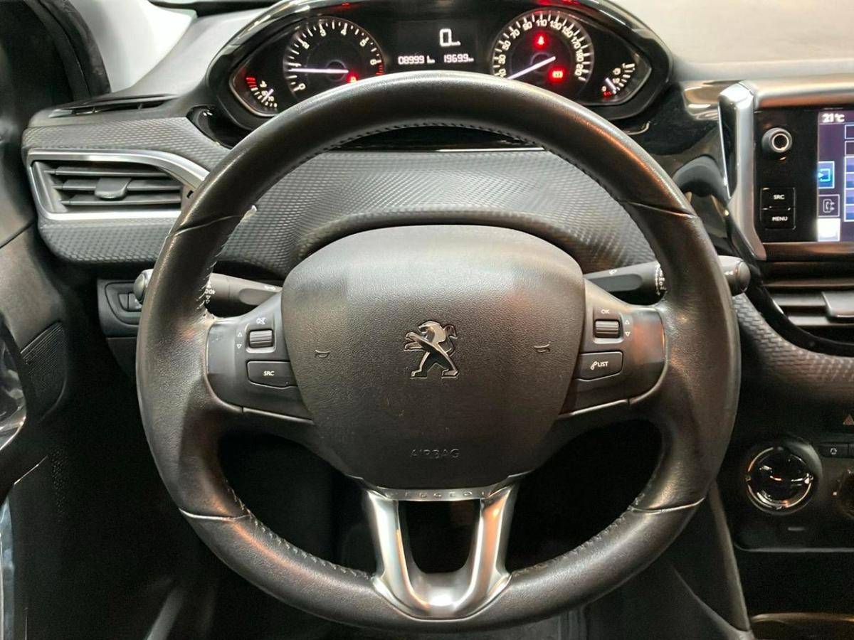 peugeot-208-2016-gasolina-1199cc