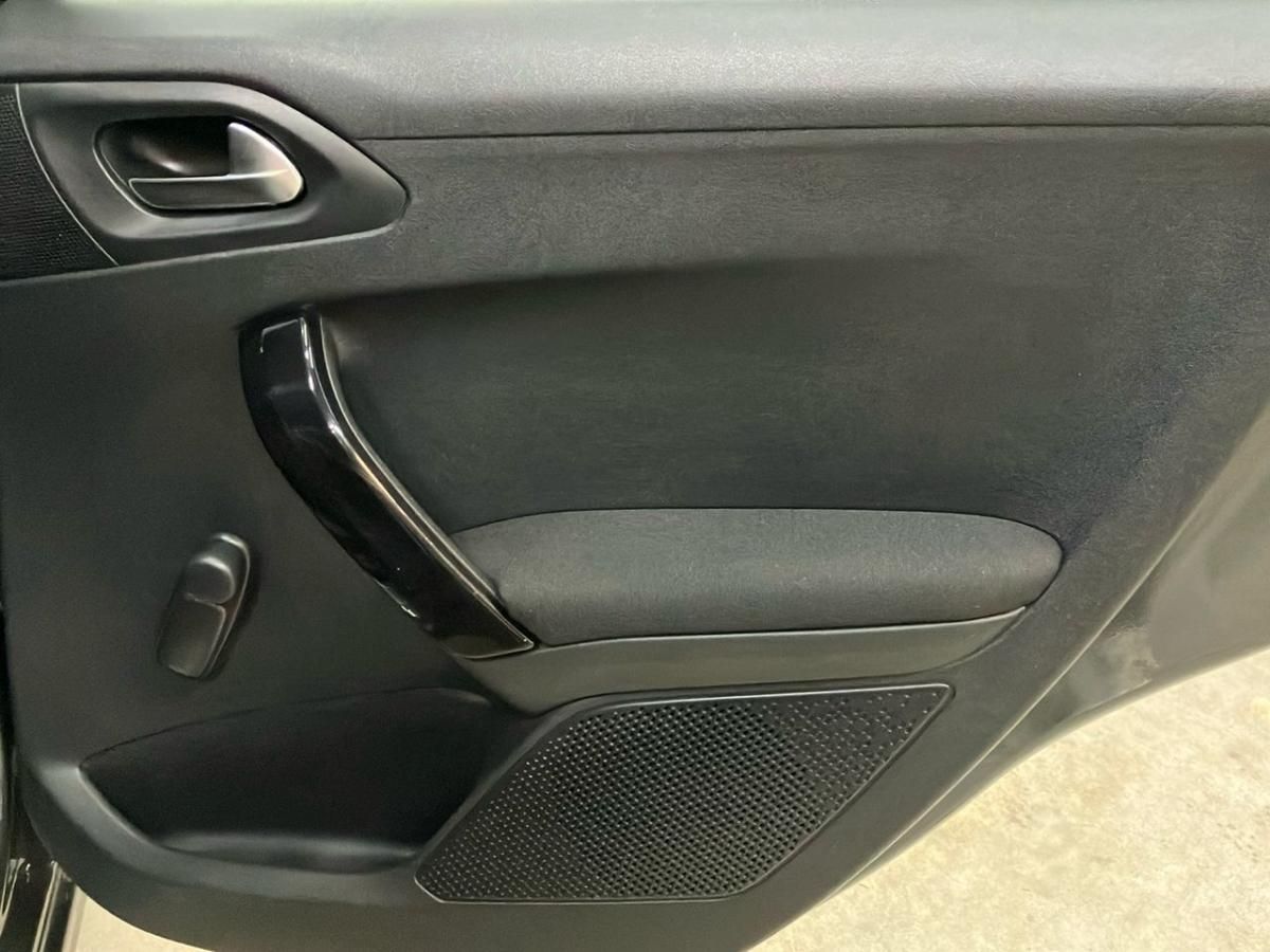 peugeot-208-2016-gasolina-1199cc
