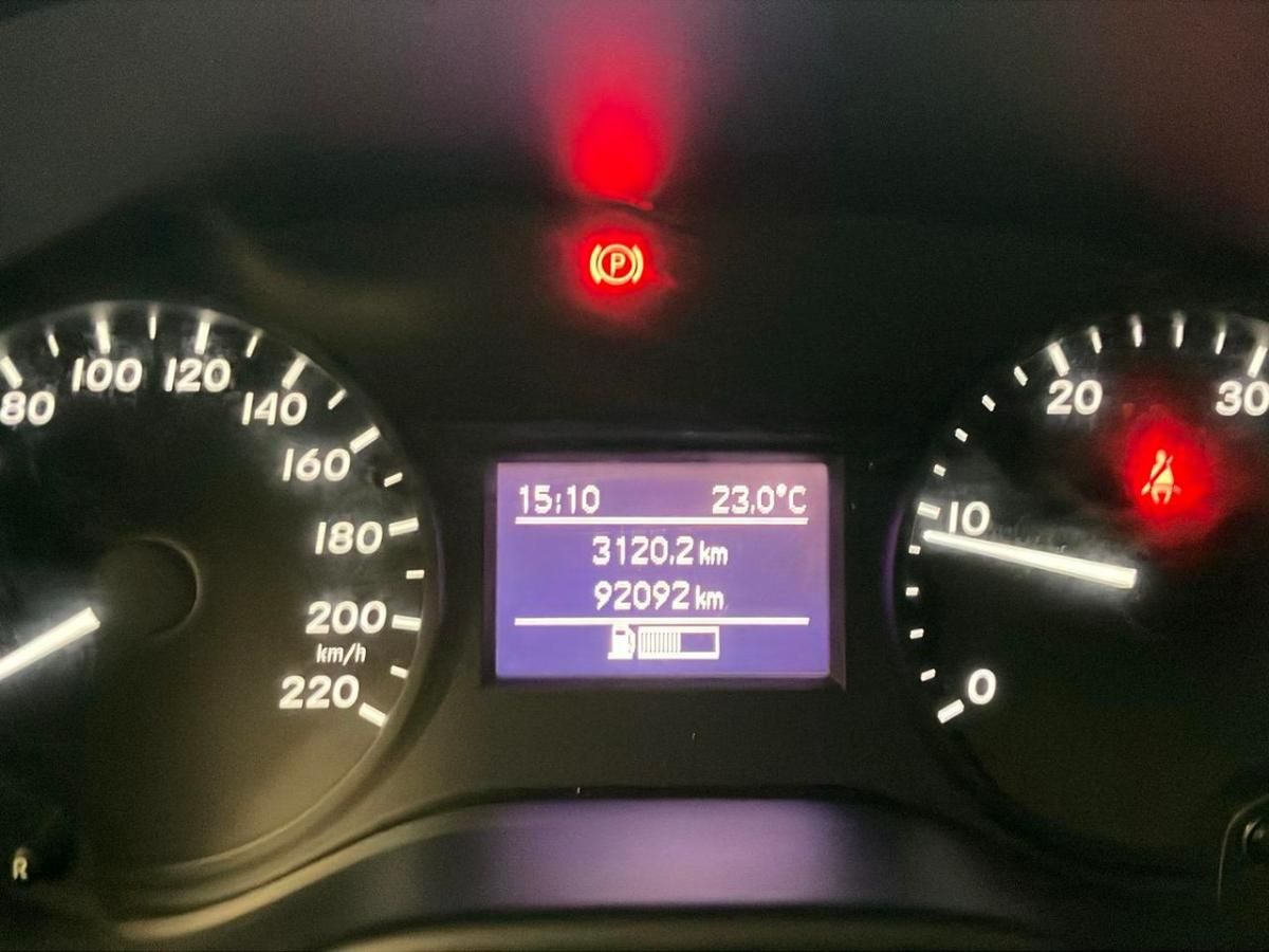 mercedes-benz-vito-2019-diesel-1598cc