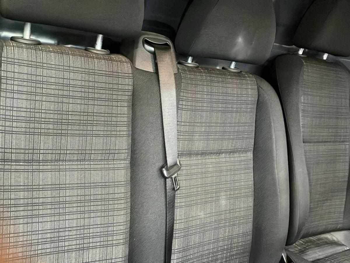 mercedes-benz-vito-2019-diesel-1598cc