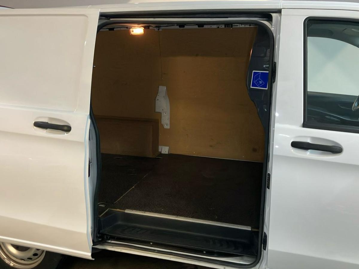 mercedes-benz-vito-2019-diesel-1598cc
