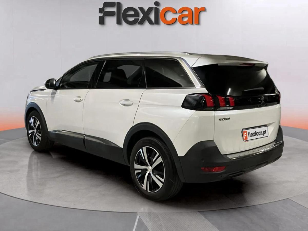 peugeot-5008-2020-diesel-1499cc