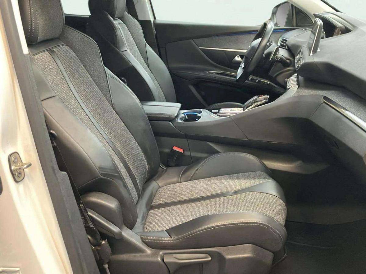 peugeot-5008-2020-diesel-1499cc