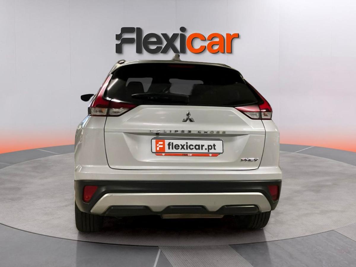 mitsubishi-eclipse-cross-2022-hibrido-a-gasolina-2360cc