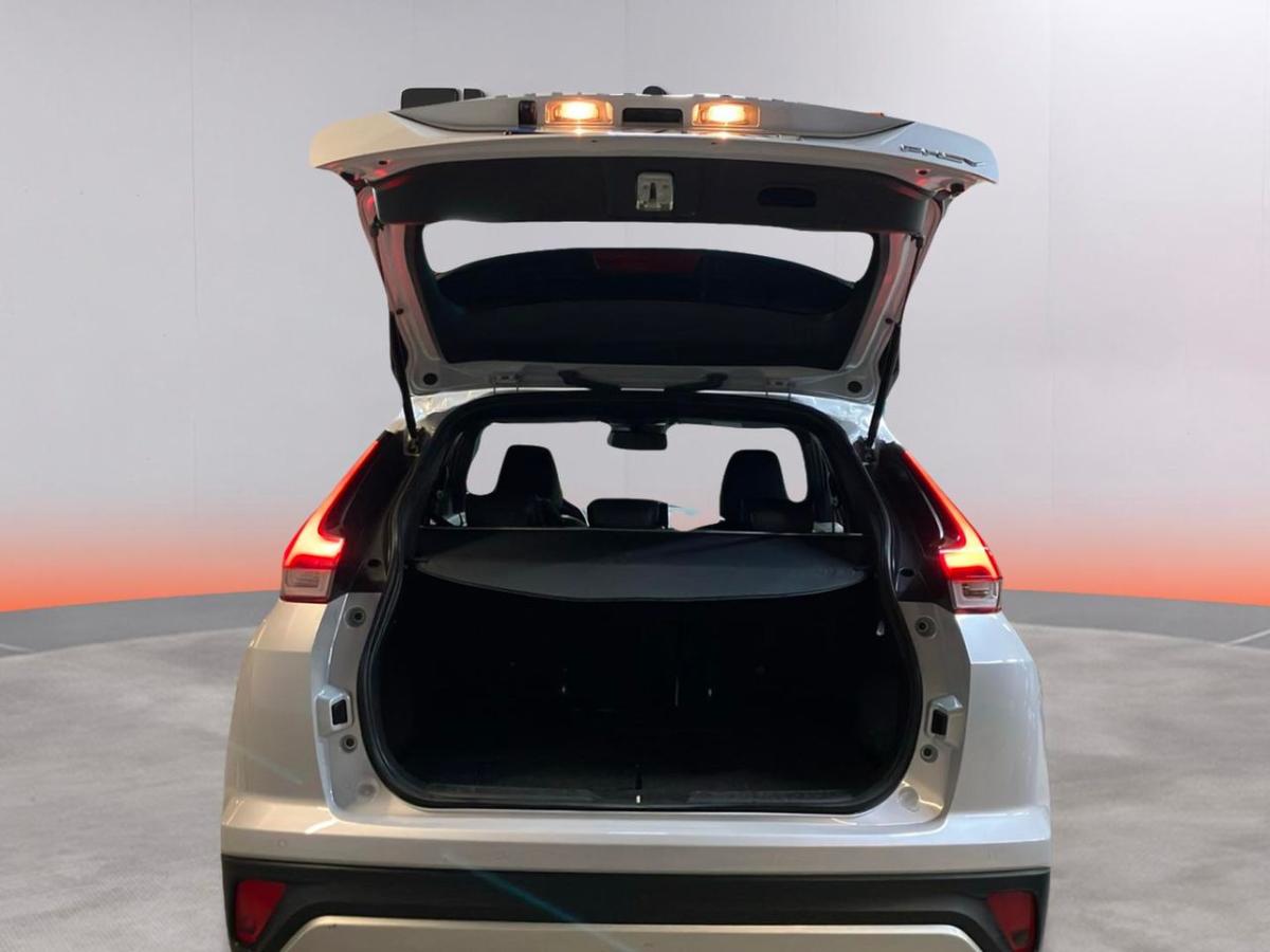 mitsubishi-eclipse-cross-2022-hibrido-a-gasolina-2360cc