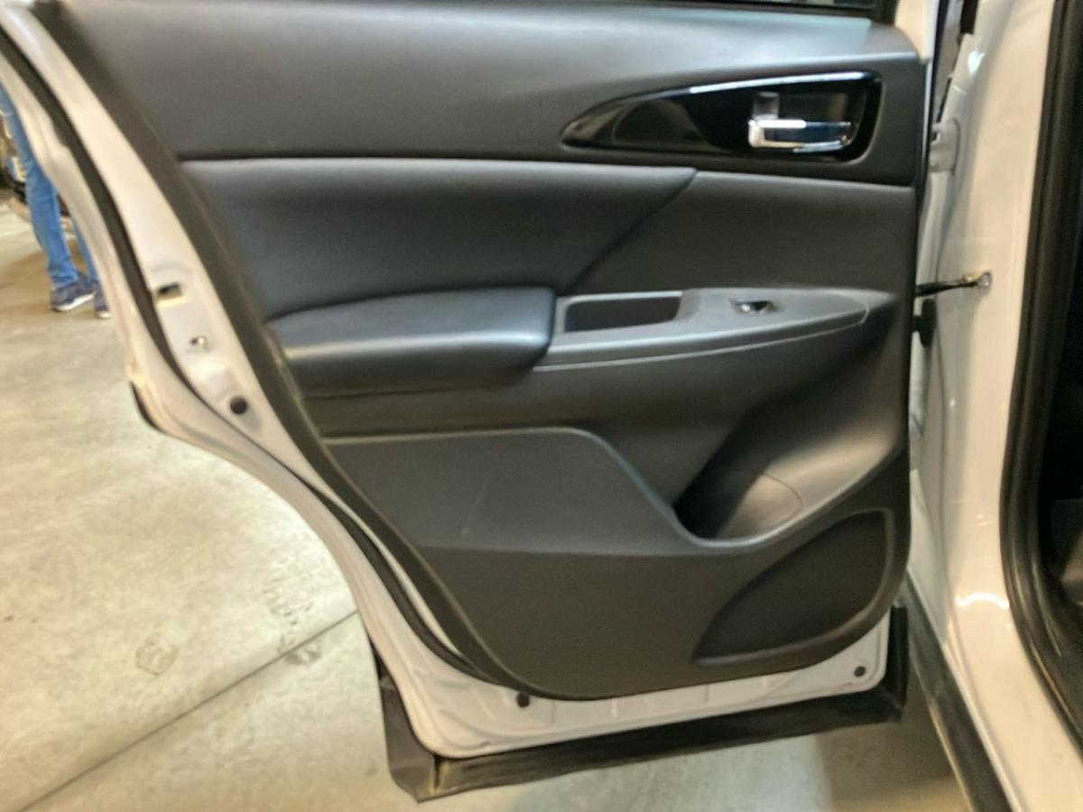 mitsubishi-eclipse-cross-2022-hibrido-a-gasolina-2360cc
