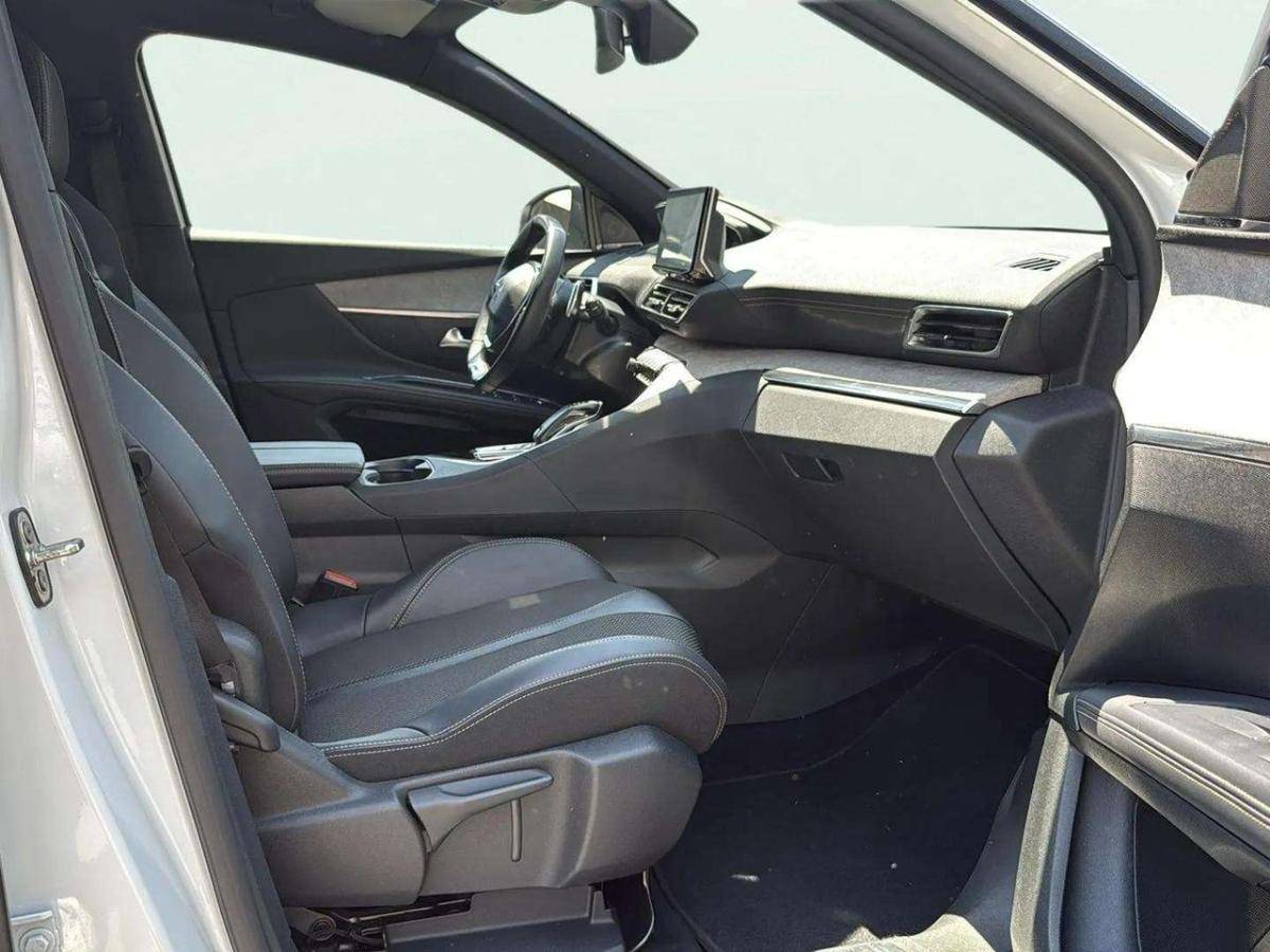 peugeot-5008-2021-gasolina-1199cc