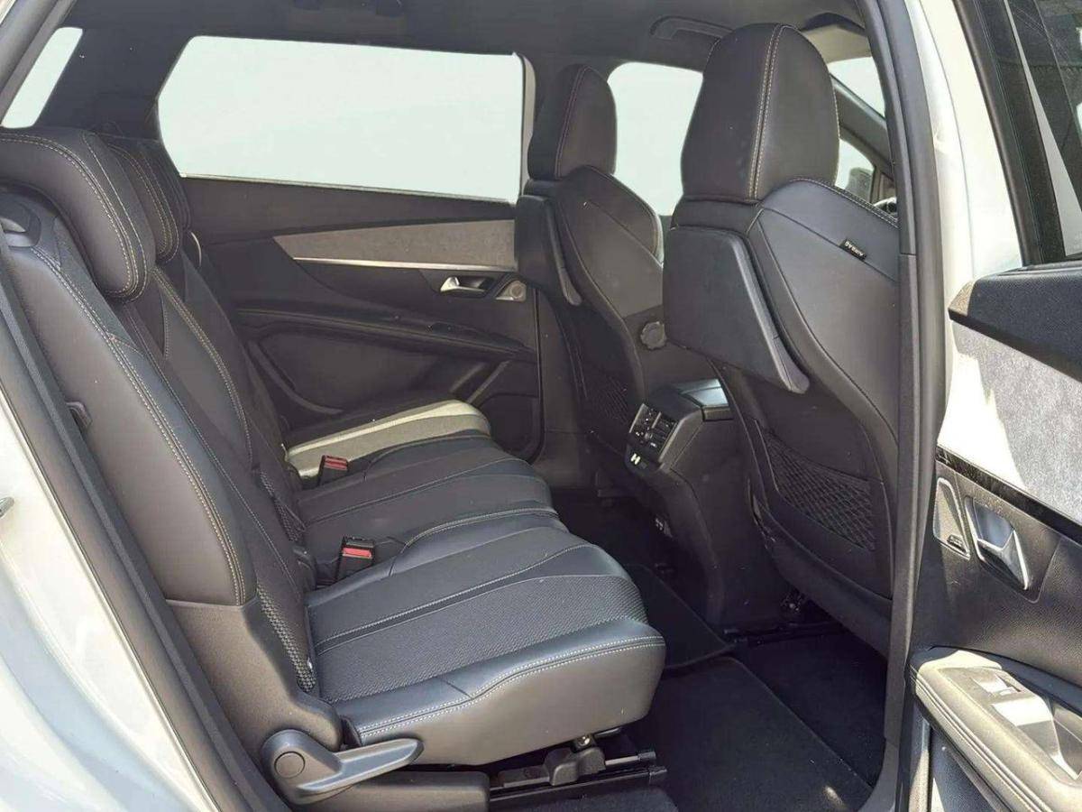 peugeot-5008-2021-gasolina-1199cc