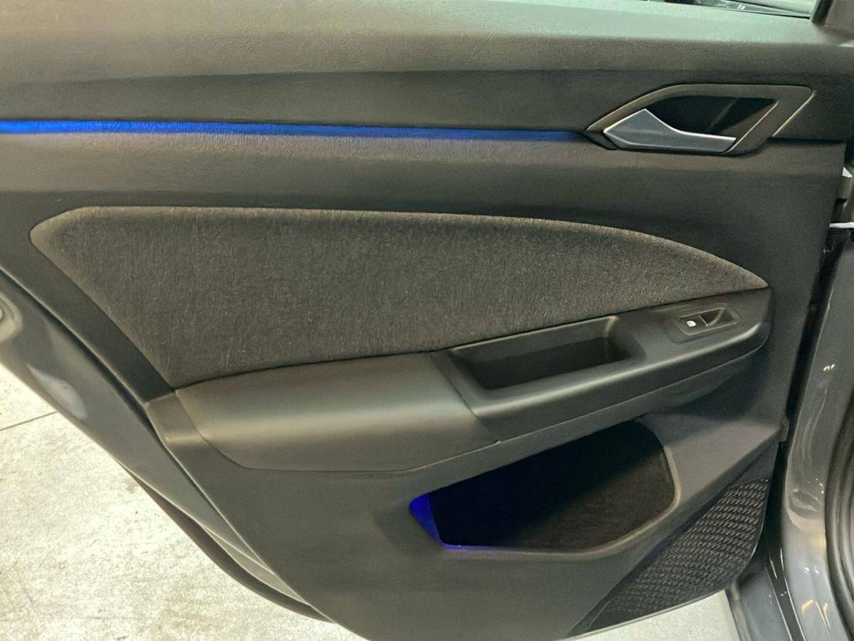 volkswagen-golf-2023-gasolina-999cc