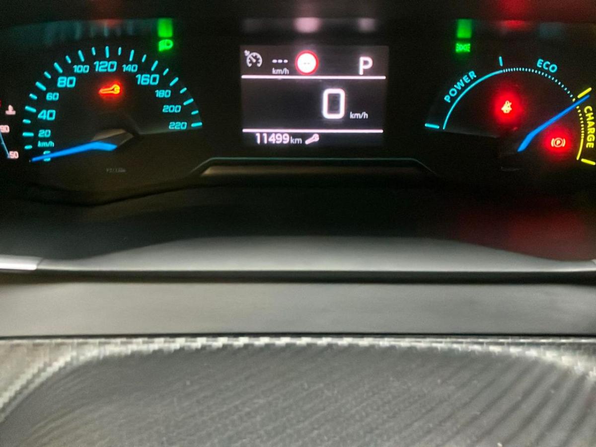 peugeot-208-2025-hibrido-a-gasolina-1199cc