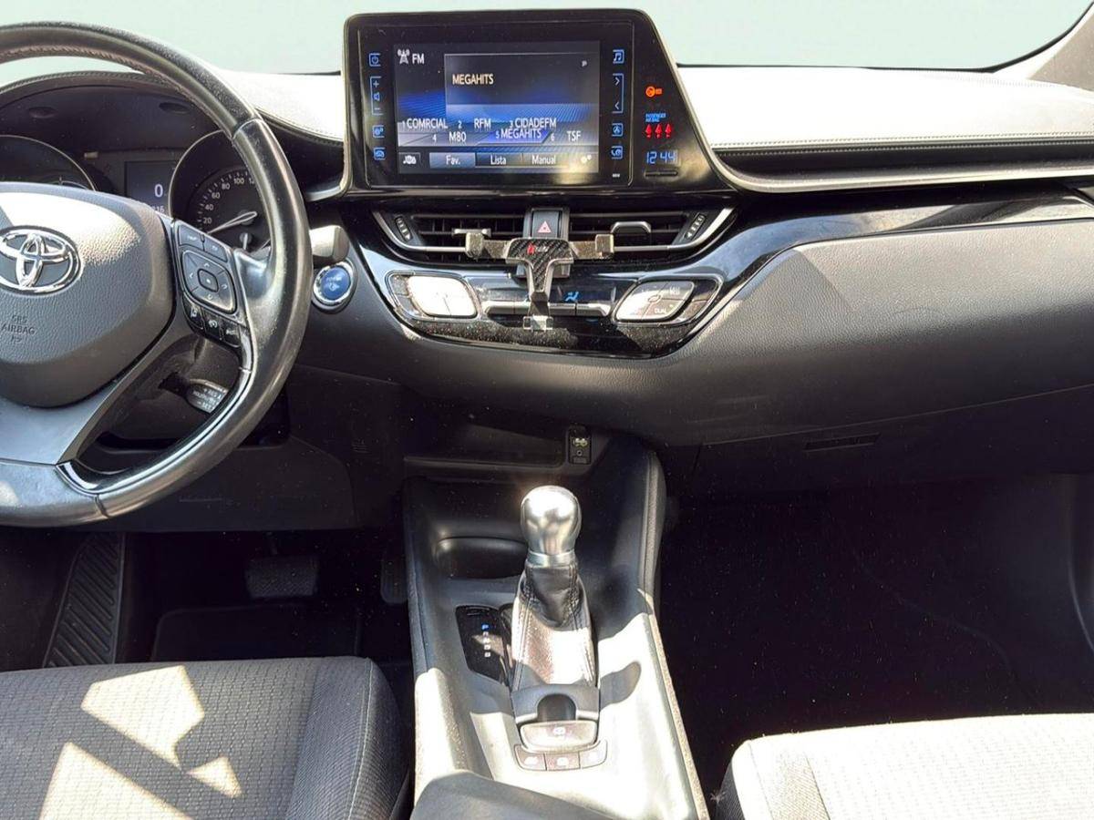 toyota-c-hr-2018-hibrido-a-gasolina-1798cc