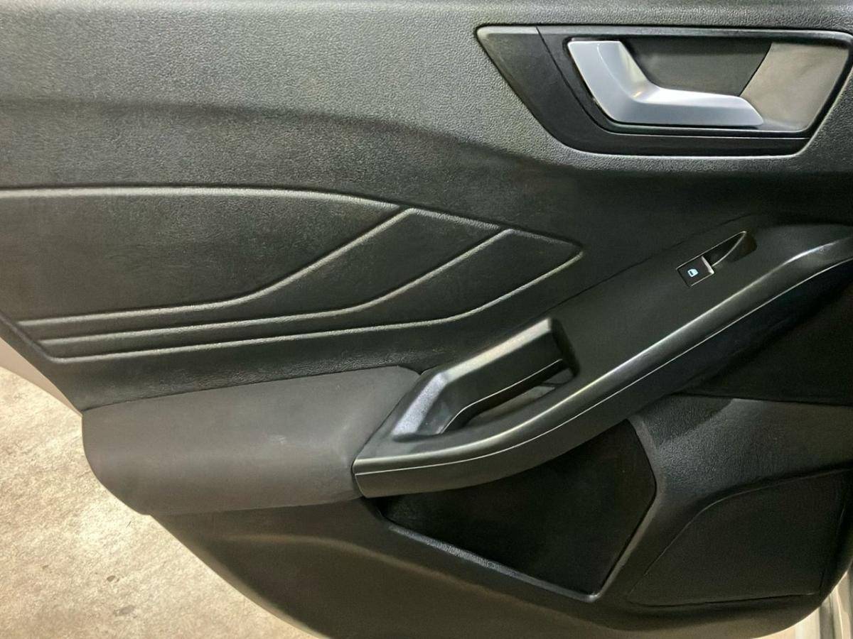ford-focus-2023-gasolina-999cc