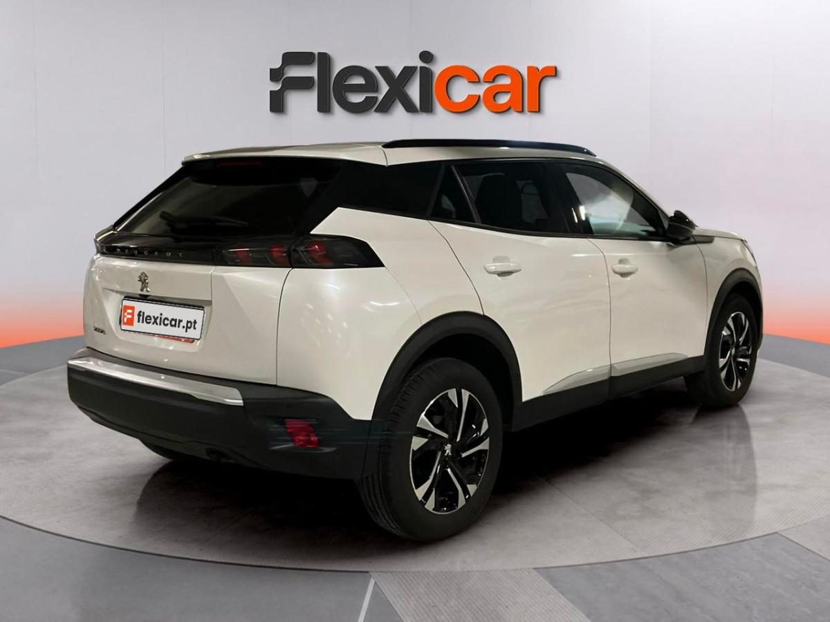 peugeot-2008-2023-gasolina-1199cc