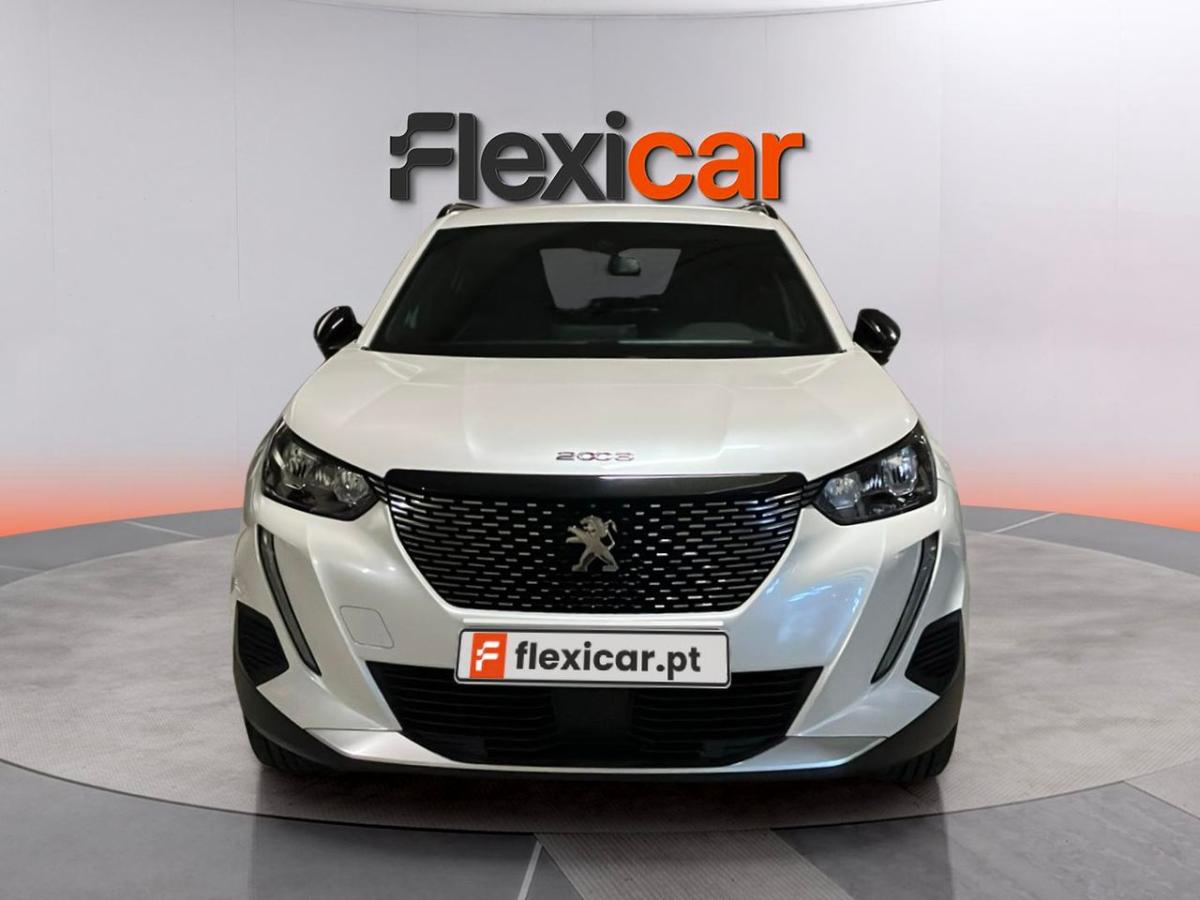 peugeot-2008-2023-gasolina-1199cc