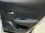 peugeot-2008-2023-gasolina-1199cc