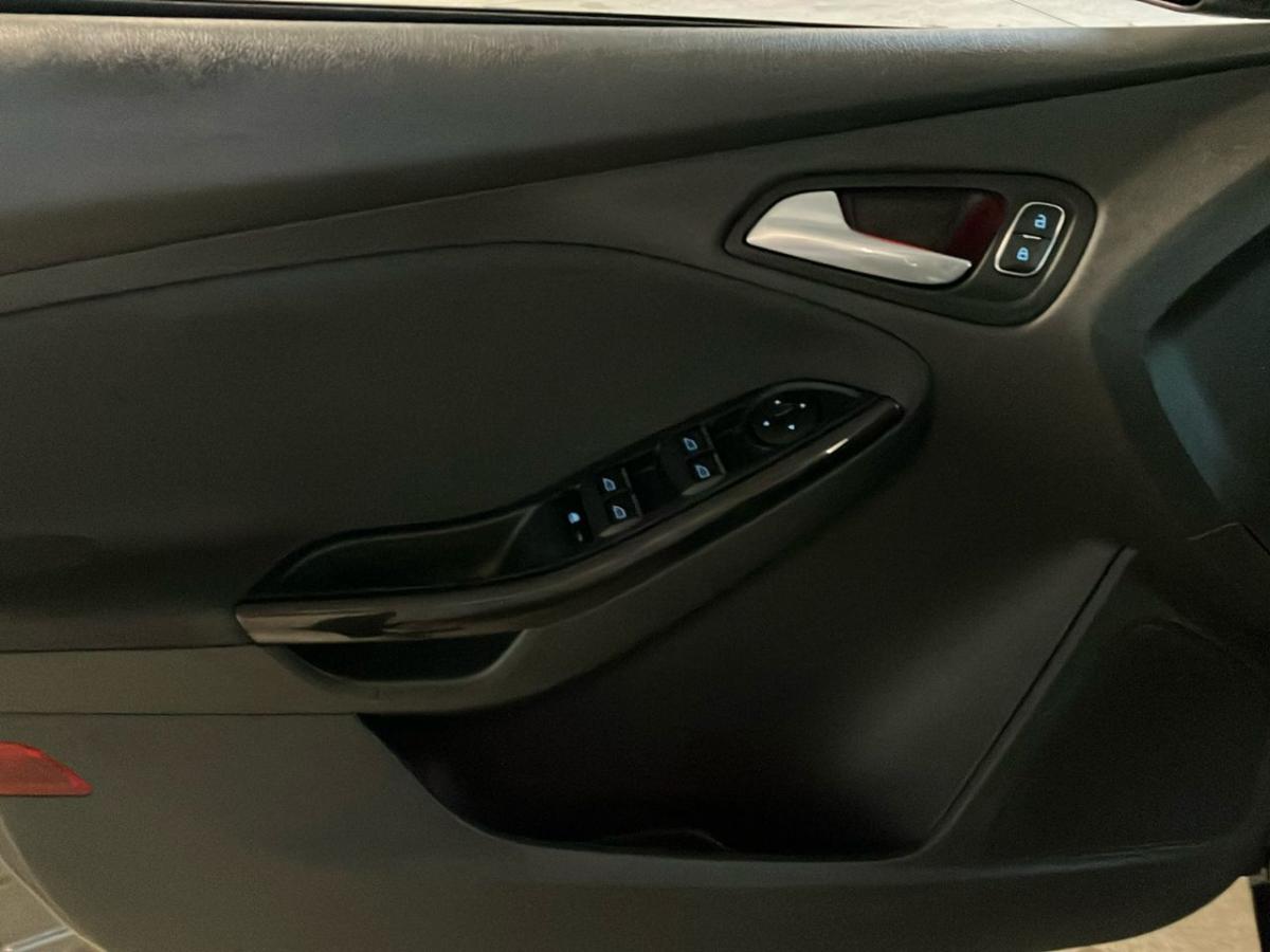 ford-focus-2018-gasolina-998cc