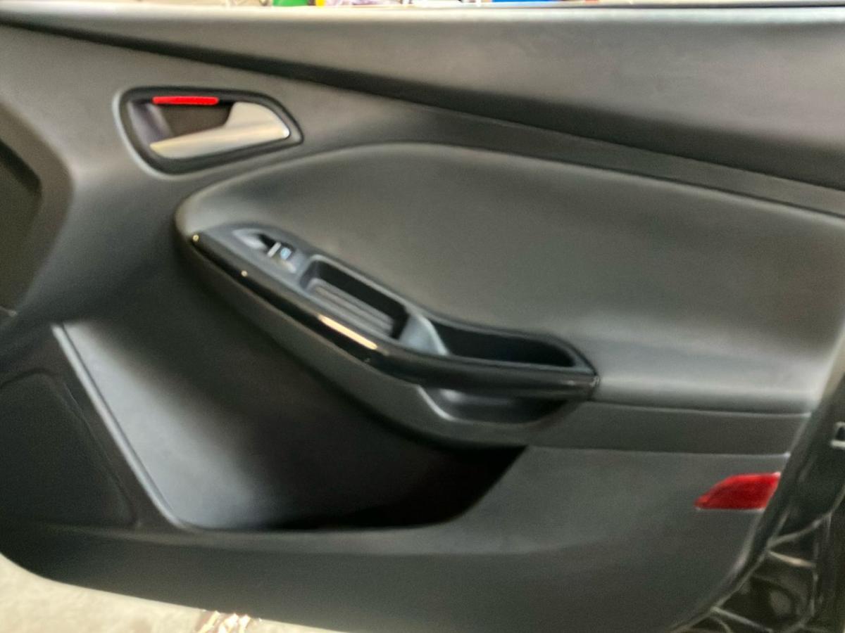ford-focus-2018-gasolina-998cc